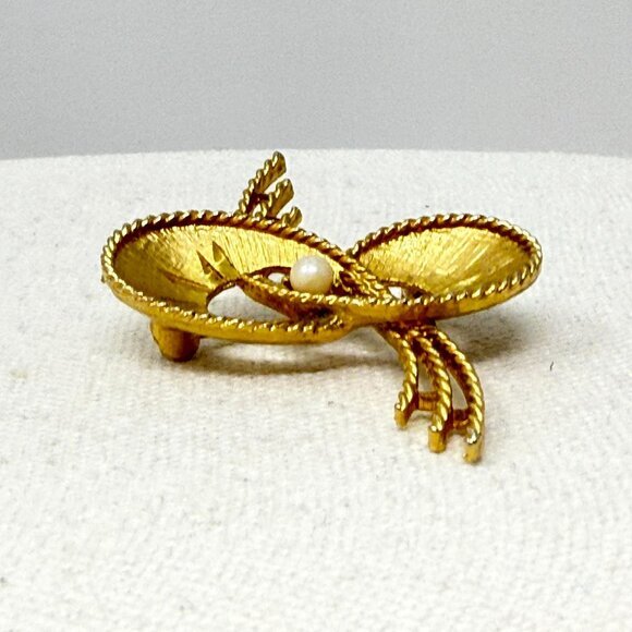 Mamselle Mid-Century Brooch Vintage Gold-Tone Faux Pearl Signed - Picture 2 of 10